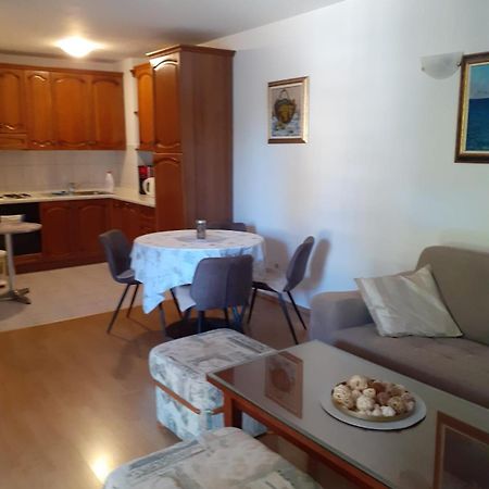 Apartman Mira Makarska Buitenkant foto
